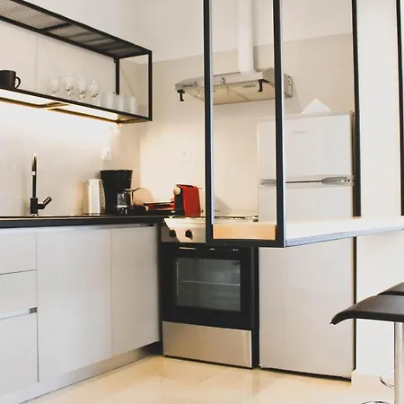 Sunlight - Center Spacious Modern Volos