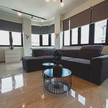 Sunlight - Center Spacious Modern Apartment