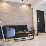Sunlight - Center Spacious Modern Volos