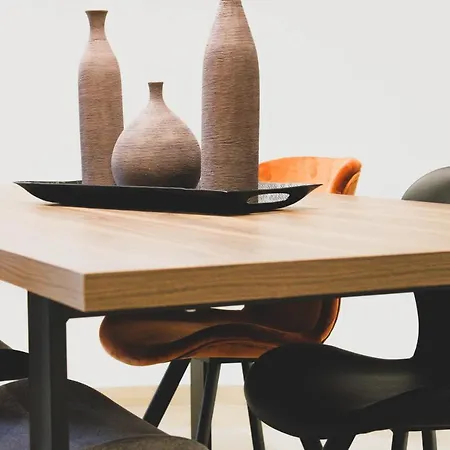 Sunlight - Center Spacious Modern Lägenhet *