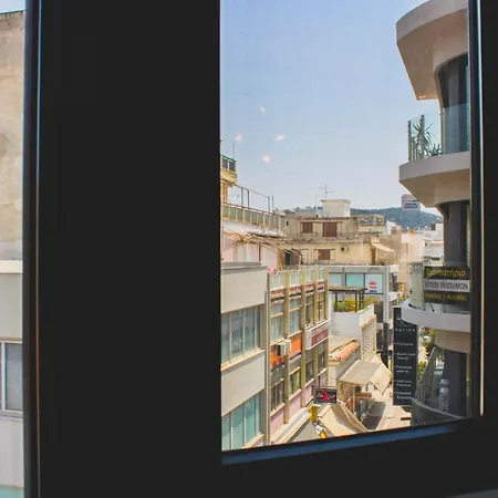 Sunlight - Center Spacious Modern Lägenhet