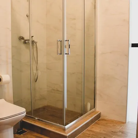 Sunlight - Center Spacious Modern *