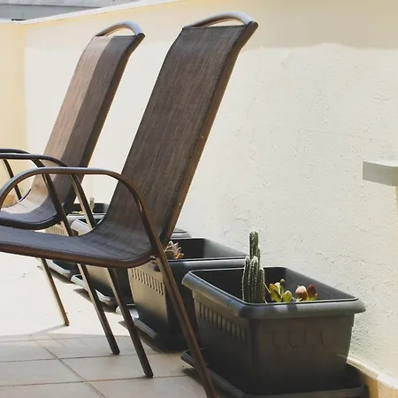 Sunlight - Center Spacious Modern Lägenhet *