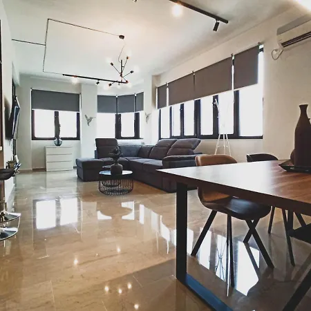 Sunlight - Center Spacious Modern Lägenhet Volos