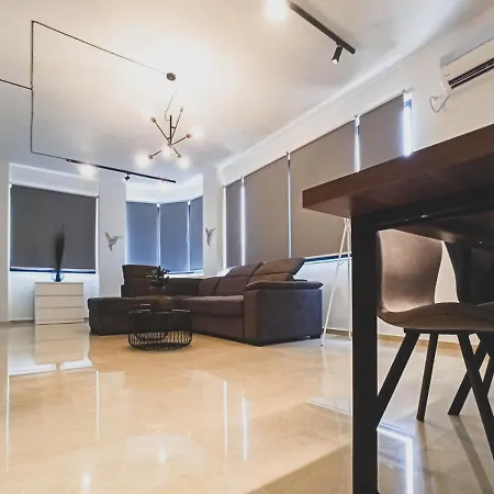 Sunlight - Center Spacious Modern Volos