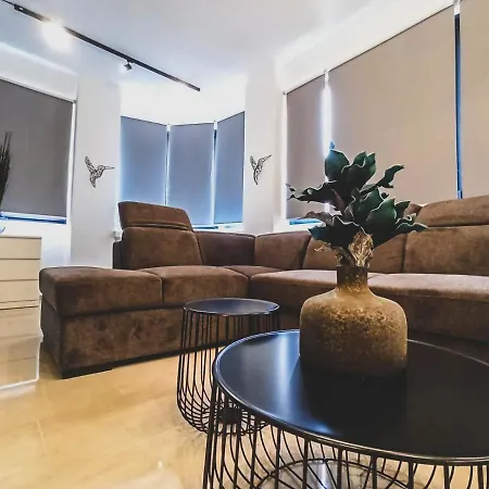Sunlight - Center Spacious Modern *