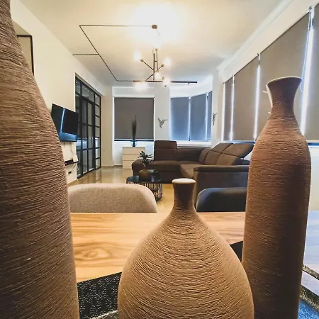 Sunlight - Center Spacious Modern アパート *