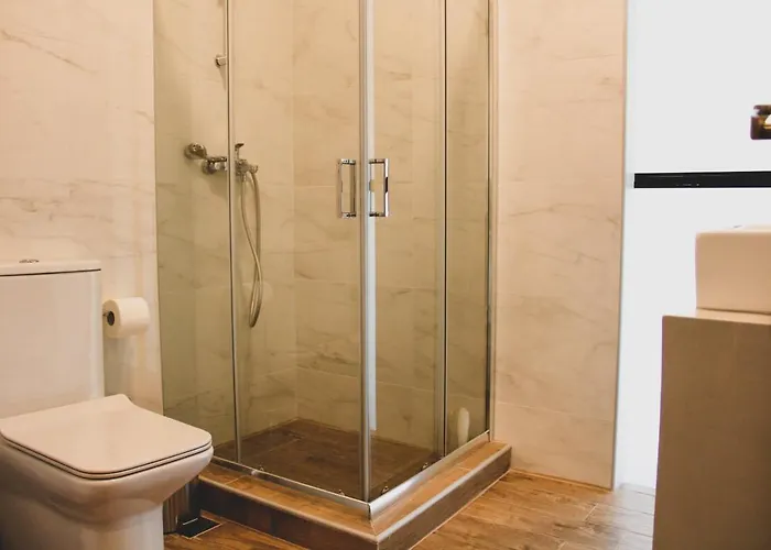 Sunlight - Center Spacious Modern *