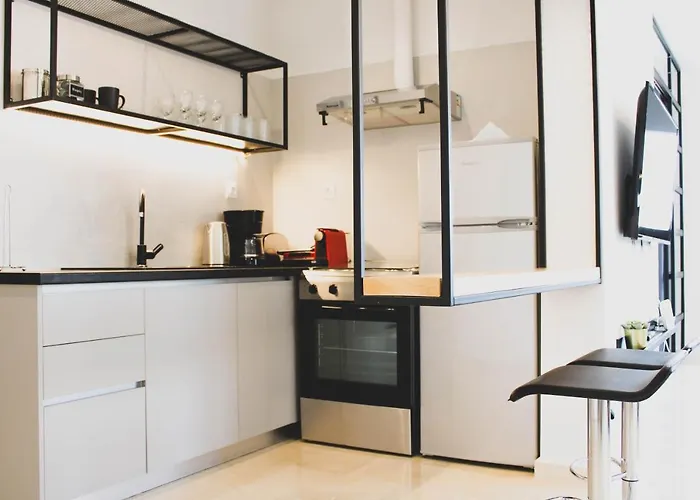 Sunlight - Center Spacious Modern Volos