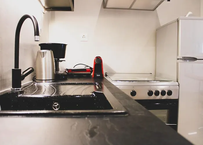 Sunlight - Center Spacious Modern *